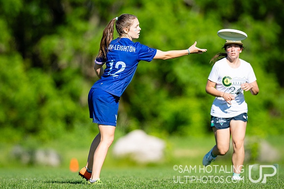 Women’s pool play at USAU DI College Championships