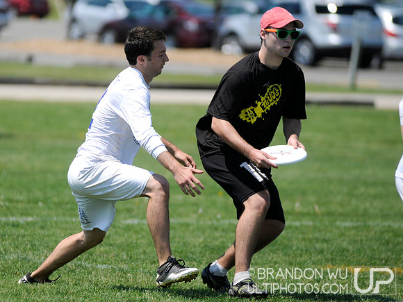 Saturday Open Pool Play & Crossovers - 2012 USAU D-III College Championships