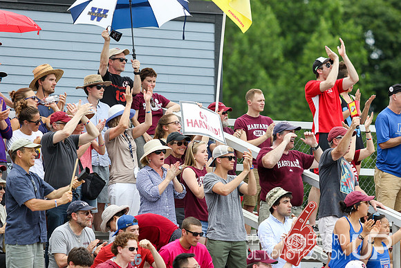 Action from USAU College Division 1 Nationals