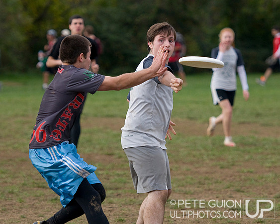 Round 6 Pool Play action from Patriot Games 2011.