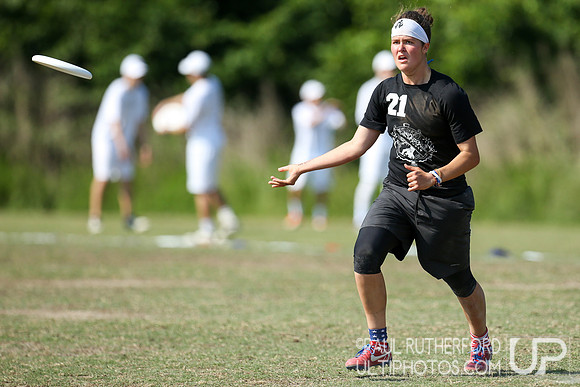 Action from USAU College Division 1 Nationals