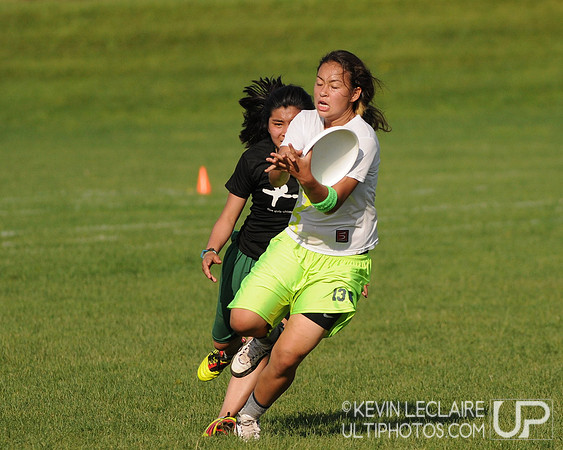 Saturday 4:45pm Girls 1v1 Crossover games