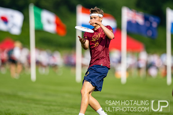 GRUT vs RATELS in pool play at World Ultimate Club Championships