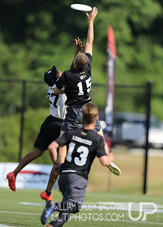 Day 1 of the D-I College Championships