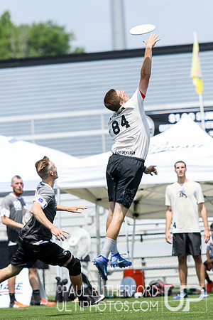 Action from USAU College Division 1 Nationals