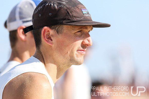 Action from 2016 USAU Beach Nationals