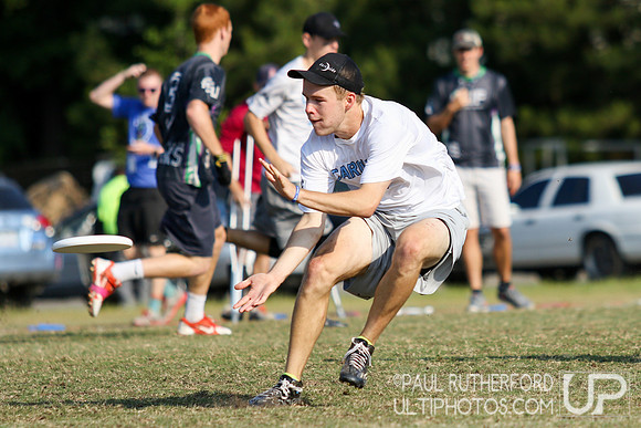 Action from USAU College Division 1 Nationals