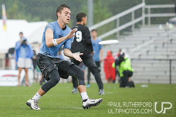 Action from USAU College Division 1 Nationals