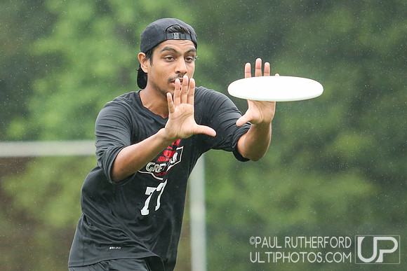 Action from USAU College Division 1 Nationals