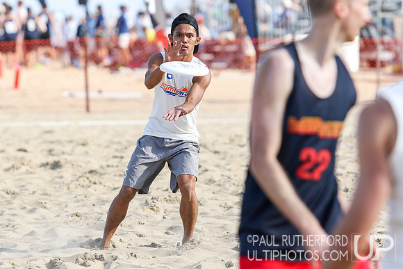 Action from 2016 USAU Beach Nationals