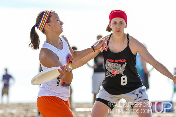 Action from 2016 USAU Beach Nationals