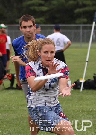 Round 4 of Mixed pool play of the Ultimate Capitol Sectionals