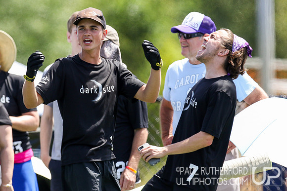 Action from USAU College Division 1 Nationals