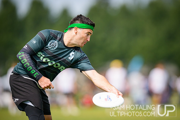 Highlights: pool play at USAU D-I College Championships