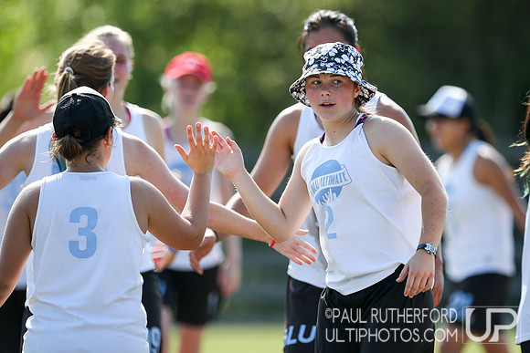 Action from USAU College Division 1 Nationals