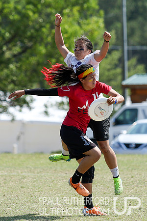 Action from USAU College Division 1 Nationals
