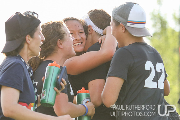 Action from USAU College Division 1 Nationals