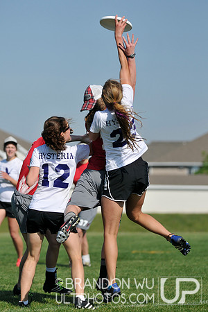 Saturday Women's Pool Play & Crossovers - 2012 USAU D-III College Championships
