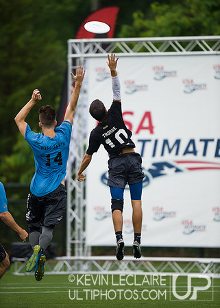 Sunday Qtrs - 2016 USA Ultimate College Championships