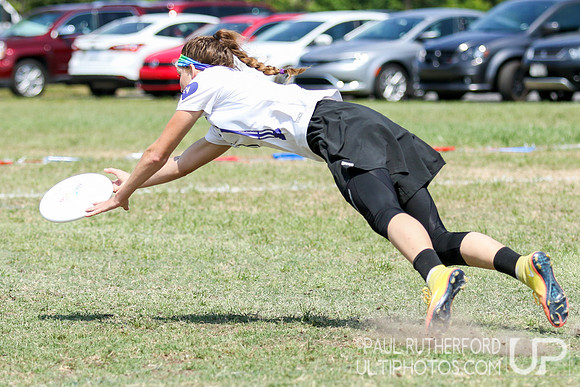 Action from USAU College Division 1 Nationals