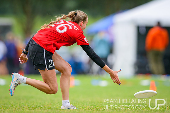 Davenport Panthers vs Middlebury Pranksters in quarterfinals at USAU D-III College Championships