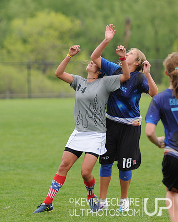 Sunday 8:30am Quarterfinals Round Action -- 2011 USAU College Championships
