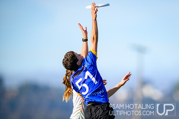 Fury vs Traffic in women’s pool play during Club Championships at Surf Cup Sports Park