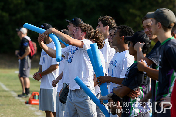 Action from USAU College Division 1 Nationals