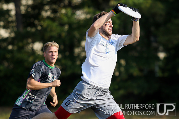 Action from USAU College Division 1 Nationals
