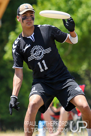 Action from USAU College Division 1 Nationals