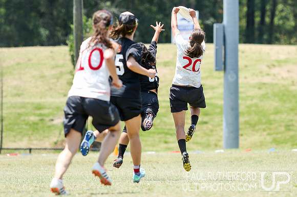 Action from USAU College Division 1 Nationals