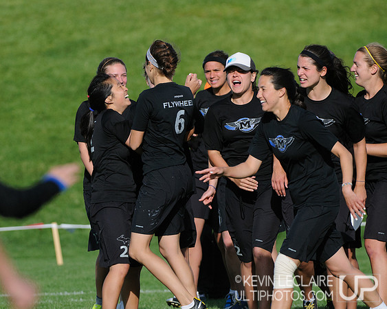 2012 USAU D-I College Championships Sunday Action
