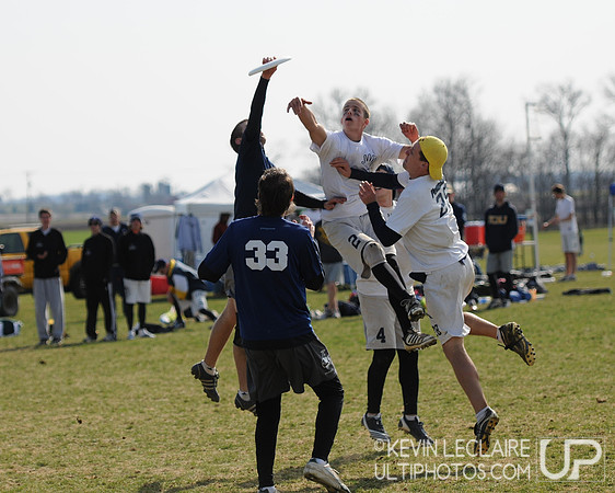 Sunday Open Division Finals Round Action