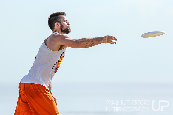 Action from 2016 USAU Beach Nationals