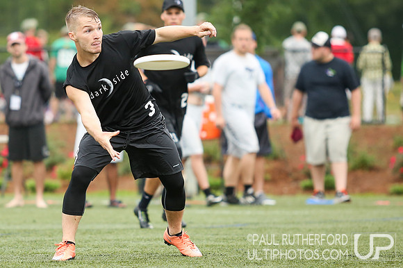 Action from USAU College Division 1 Nationals