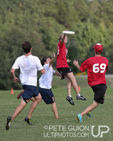 Round 5 of Mixed pool play of the Ultimate Capitol Sectionals