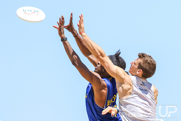 Action from 2016 USAU Beach Nationals