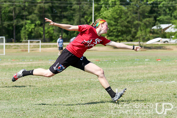 Action from USAU College Division 1 Nationals