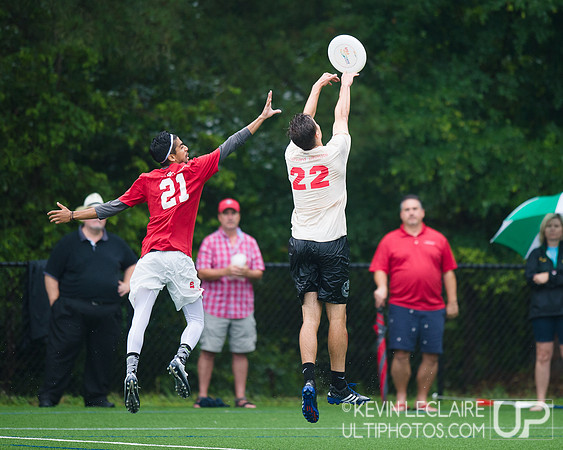 Sunday Qtrs - 2016 USA Ultimate College Championships