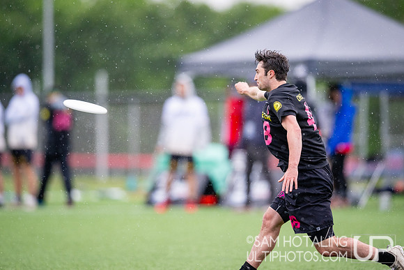 Pre-quarterfinals at USAU DI College Championships