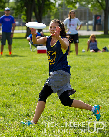 2014 USAU D-I College Champs Saturday Action