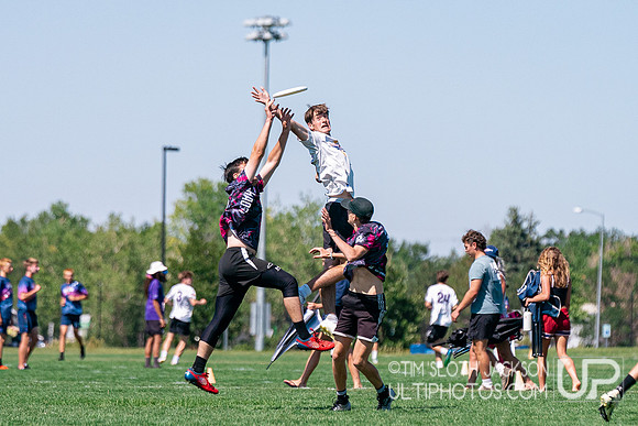 Pool play at 2024 USAU Youth Club Championship