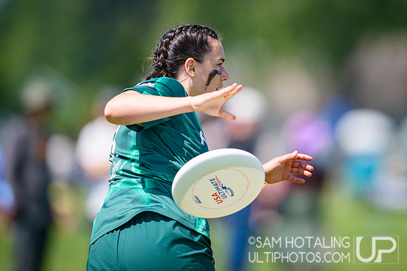 Highlights: pool play at USAU D-I College Championships