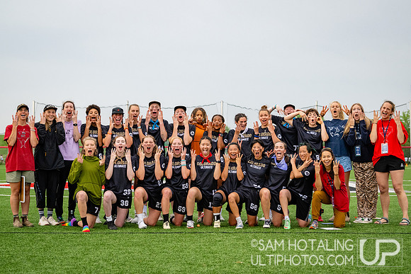 Colorado Quandary team photo at USAU D1 College Championships