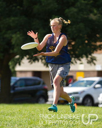 2014 USAU D-I College Champs Saturday Action
