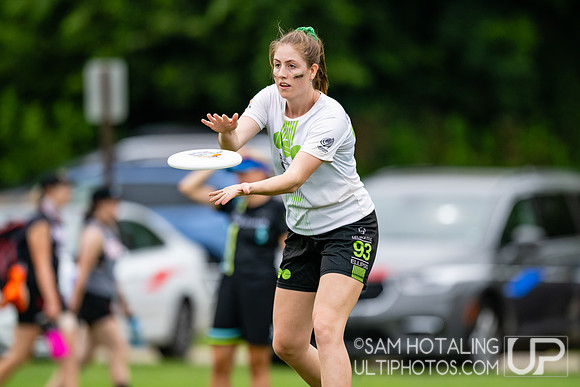 Ellipsis vs La Septima in pool play at World Ultimate Club Championships