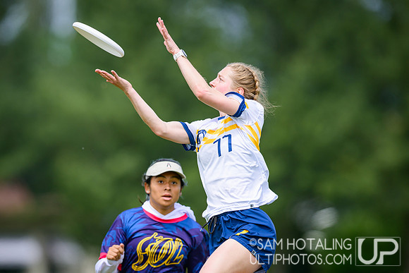 Highlights: pool play at USAU D-I College Championships