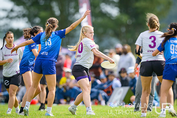 Pool play at USAU D-I College Championships