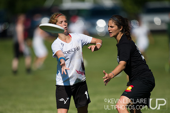 2014 USAU D-I College Champs Saturday Round 1 Action