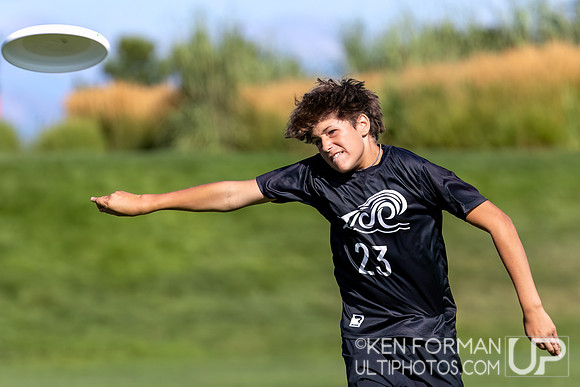 Lucas Morales (Rising Tide U20B #23) with the pull